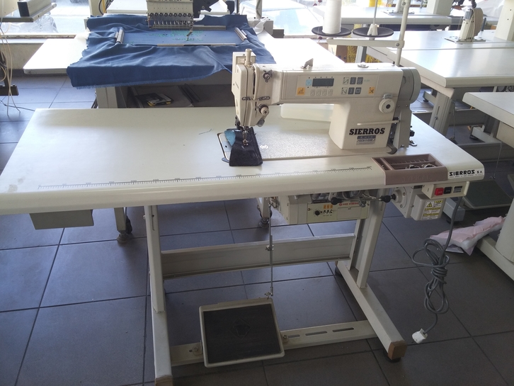 High-Speed Lockstitch Sewing Machine with thread trimmer    
